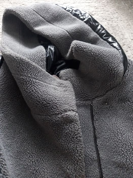 Продам куртку бу за 10000