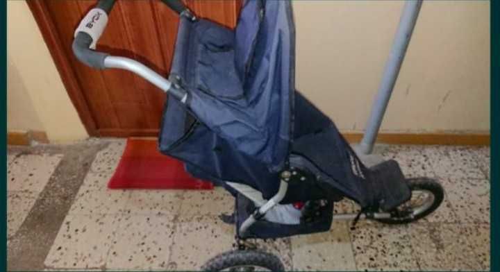 Scaun auto Brevi, copii 25 kg. Bicicleta copii puky, 16, căruț chicco.