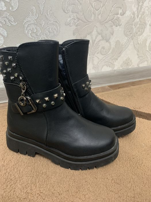 Зимние сапожки для девочки