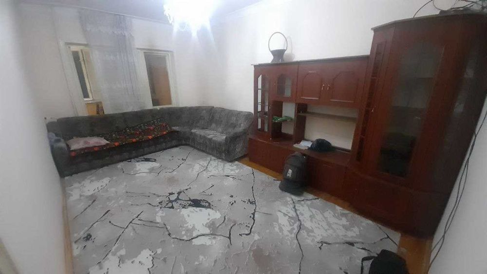 Sheriklikda sturdent o'g'il bollarga arenda kvartiran bor. Qorasuv 6.