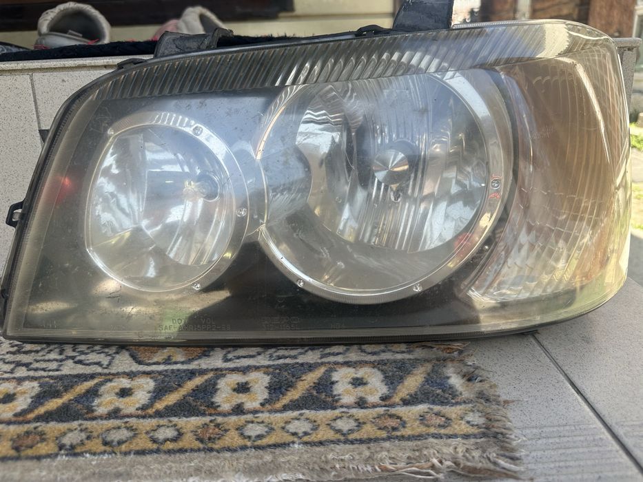 Фары Toyota Highlander 2001