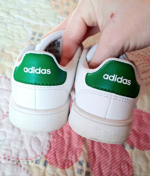 Încălțăminte pentru copii Adidas originali nr.25, interior 15cm