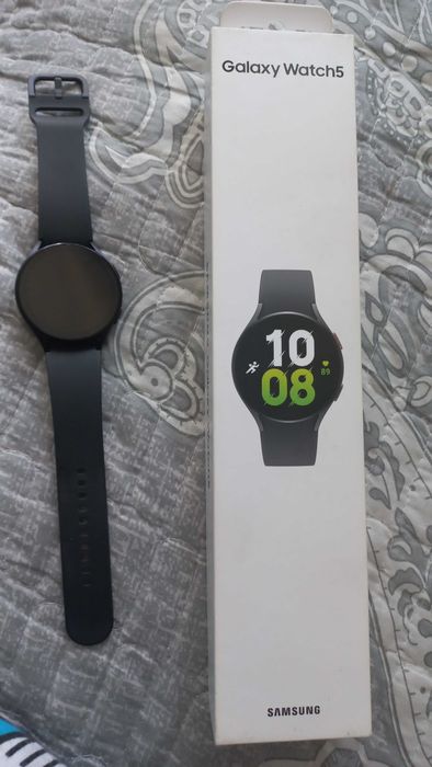 Продаются часы самсунг вотч 5