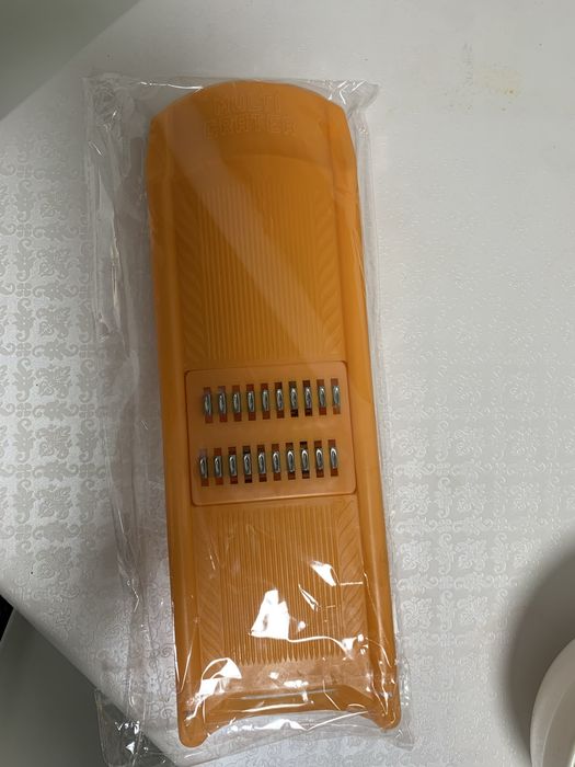 Продам за 1500 две новые овощерезки!