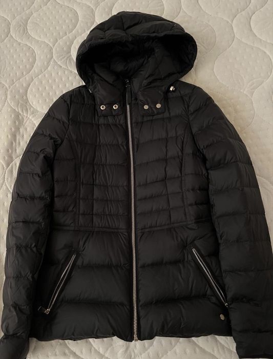 Продам легкую куртку Massimo Dutti