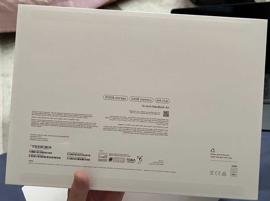 MacBook Air M4 2025. Цвет Midnight. + отдаю бесплатно MagicMouse