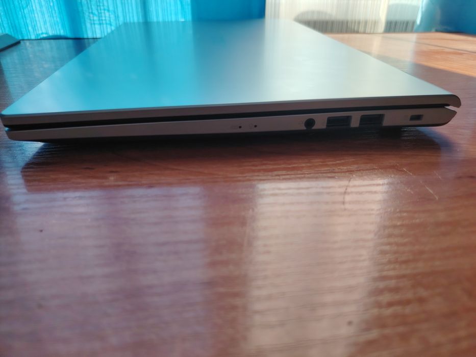 Продаю ноутбук Asus