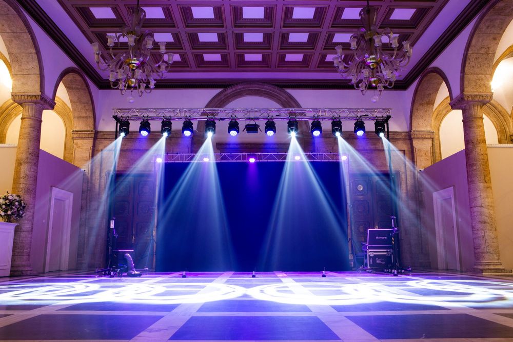 Schela Lumini | Fum Greu | Scena | Show Lumini Evenimente | Joc lumini