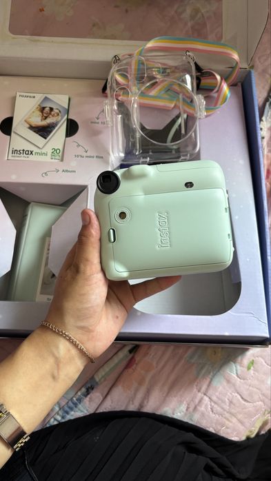 Фотоаппарат - Instax mini 12