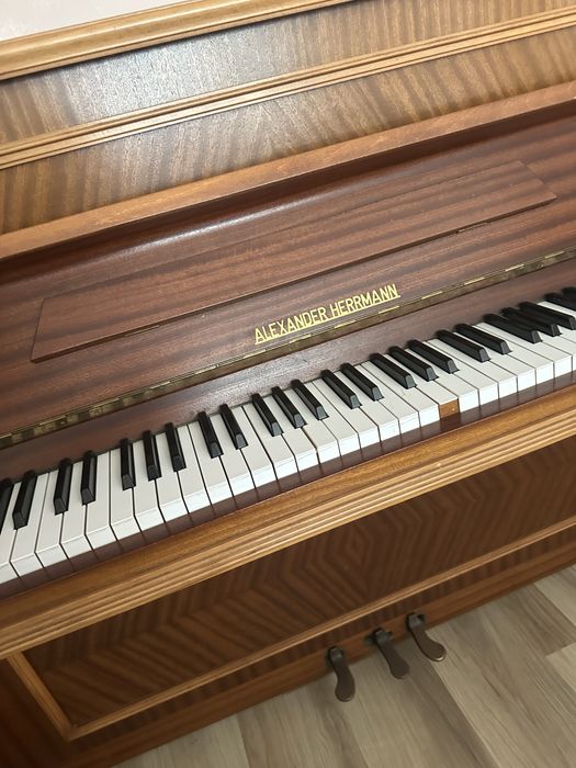 Немско пиано Alexander Herrmann