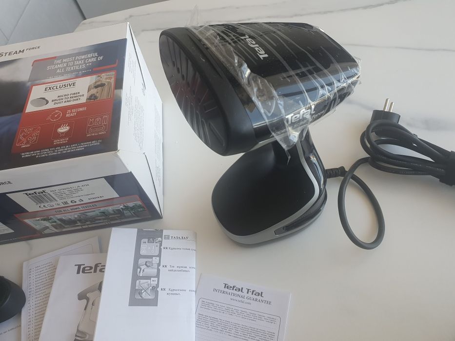 Отпариватель для одежды Tefal