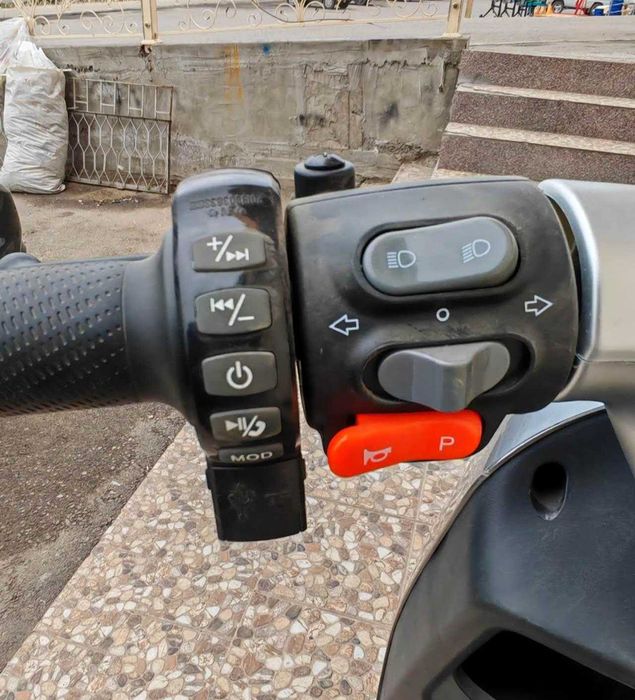 REALMOTO RM1200D Elektroskuter