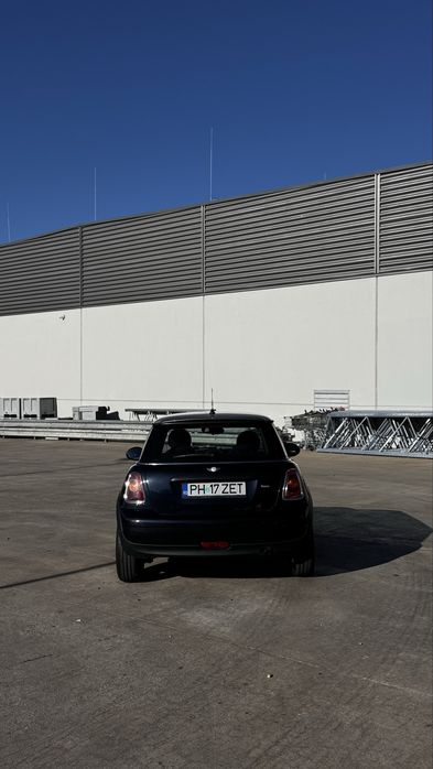 Mini Cooper One R56