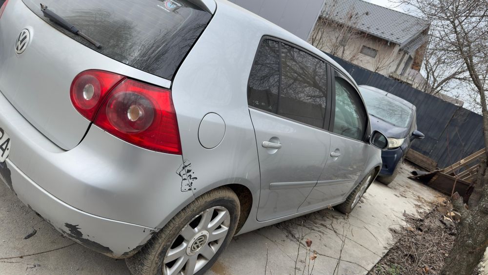 Vând golf 5 2.0 bkd chiar și combinati