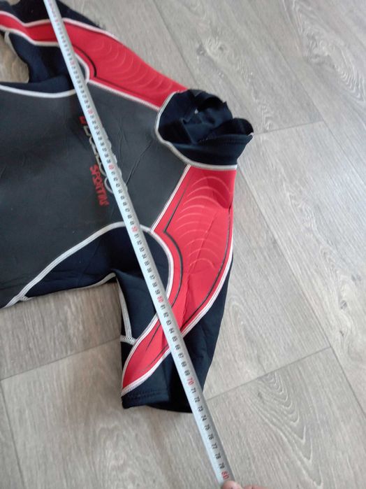 Детски водолазен костюм