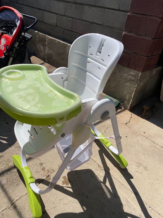 Детский стульчик для кормления