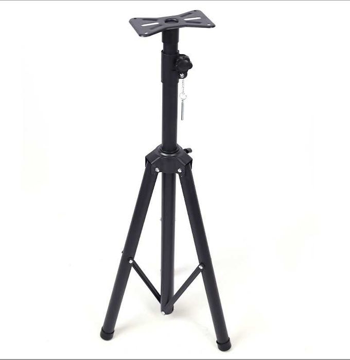 Стабилна и здрава стойка за тонколона тип трипод, до 50кг , 90-170 см