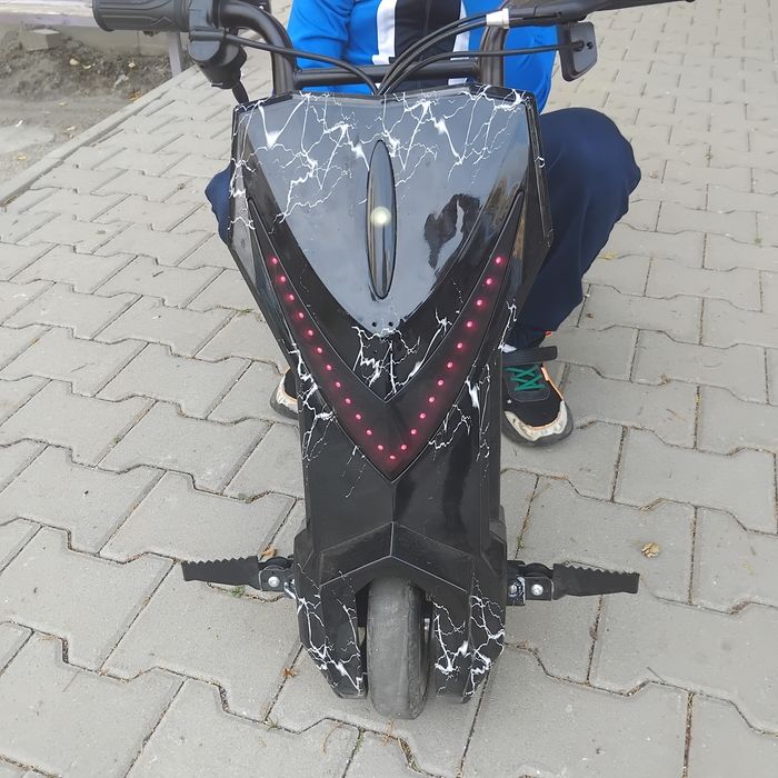 Дрифт кола за малки и големи