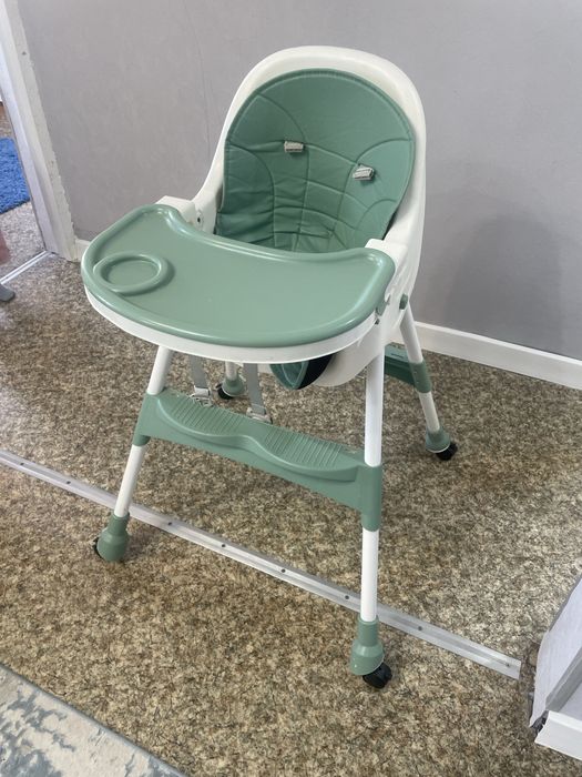 Продам столик для кормления