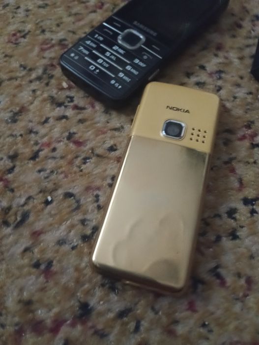 Nokia sapphire și samsung