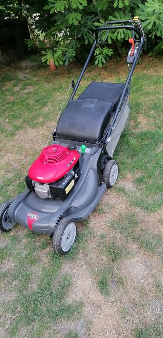 Самоходна косачка хонда хидро