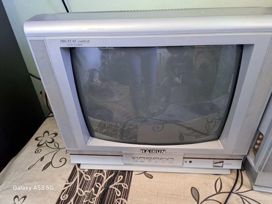 Продам два телевизора в рабочем состоянии