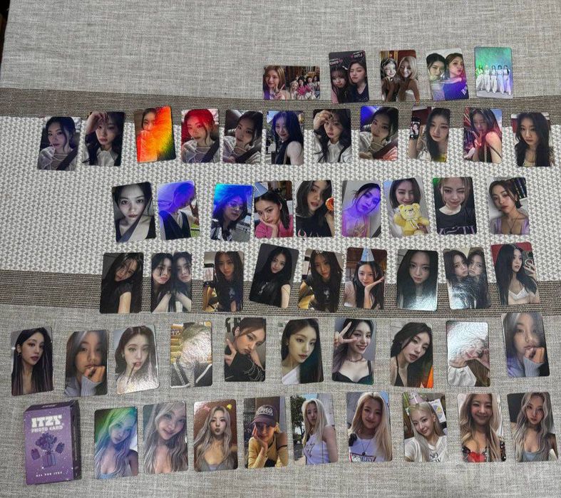 Продам колекционые карты ( Lomo Card  )