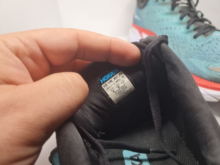 Маратонки Hoka Clifton 8

Носени, но в отлично състояние.

Размер 46 2/3 стелка 30.5 см.

Цена 45 евро.