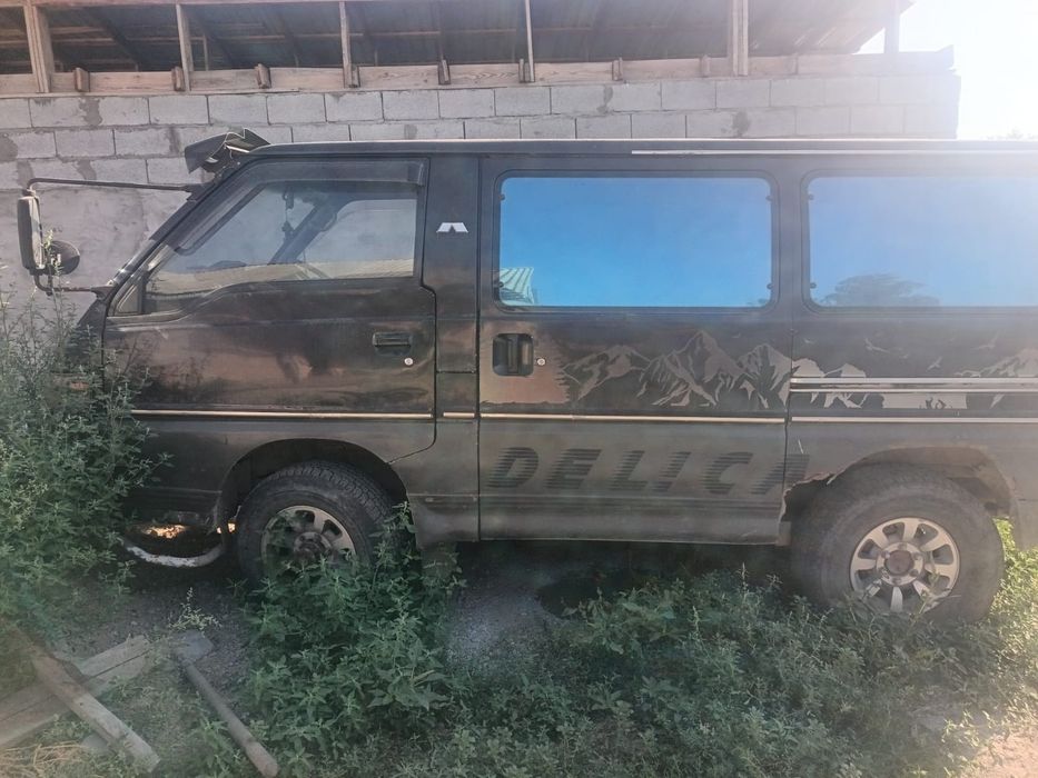 Продам делику кирпич