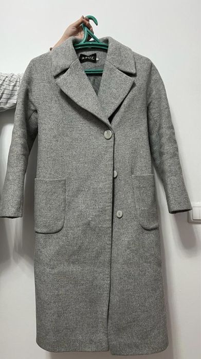 Продаю пальто 44 -46 размер