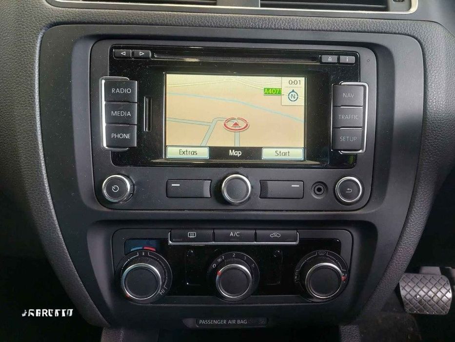 Bara fata Volkswagen Jetta 2013 SEDAN 1.6 TDI