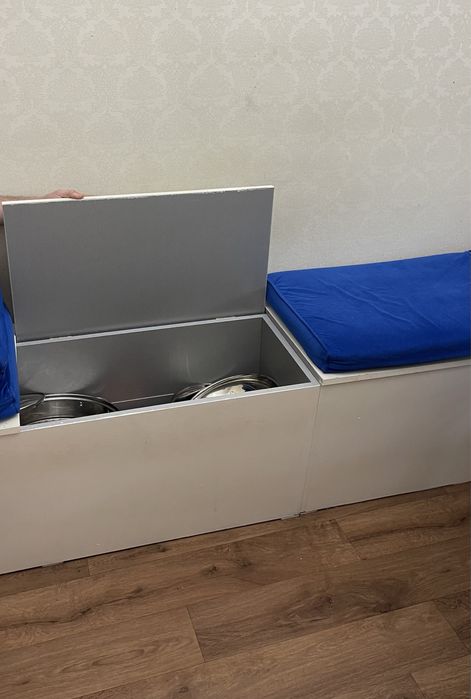 Кухонный уголок сиденье