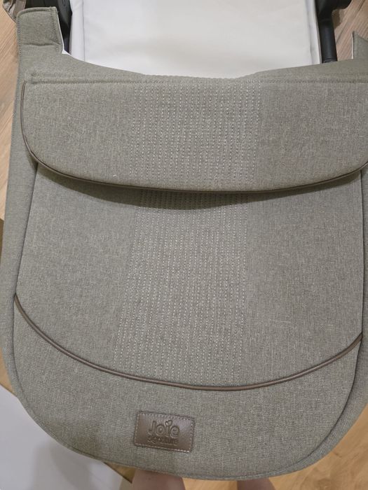 Кош за новородено ramble™ XL signature и Столче за кола i-Snug™ 2