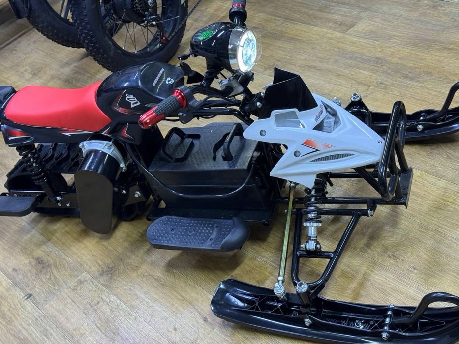 Снегоход детский с мотором