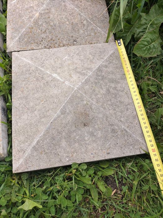 Capace de beton pentru gard