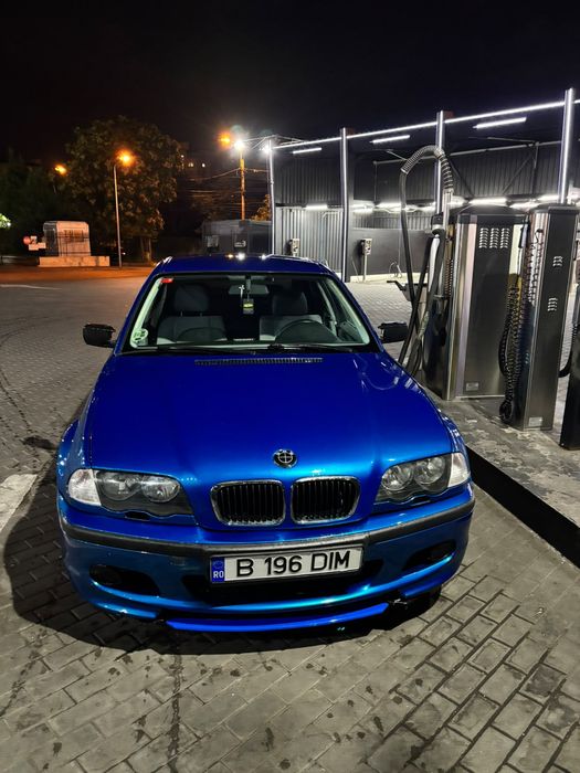 BMW e46 albastru