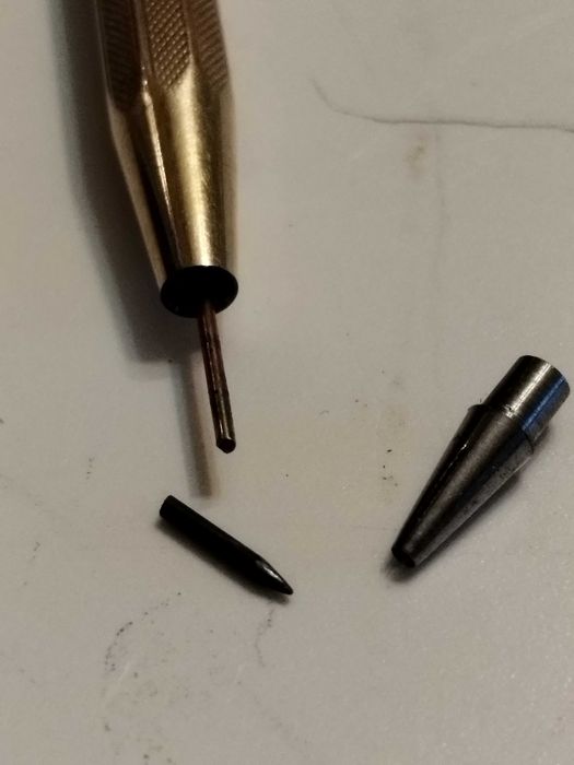 Стар интересен молив