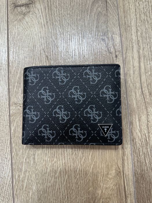 Оригинален портфейл GUESS чисто нов !