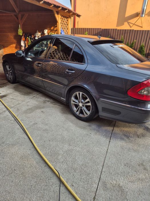 Vand Mercedes E class Avangarde automat