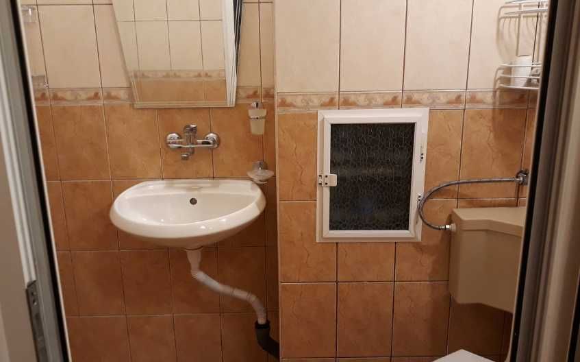 Дава се под наем Двустаен апартамент в Бургас, Лазур - 45 кв.м за 175 € - Снимка #3