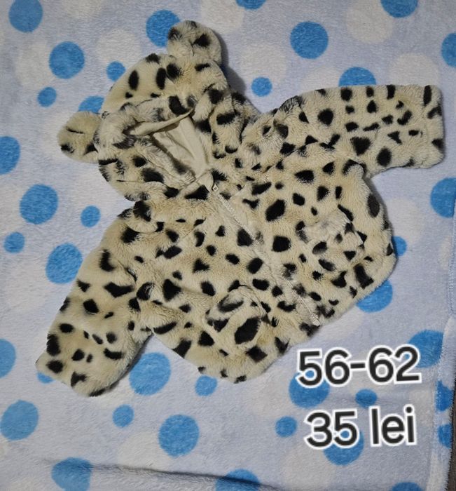 Hainute bebe fetiță