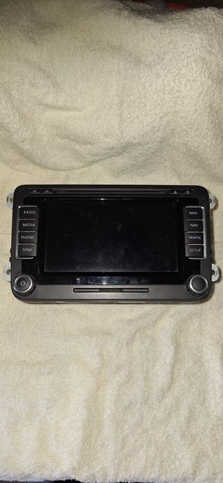Vând navigatie Passat B6