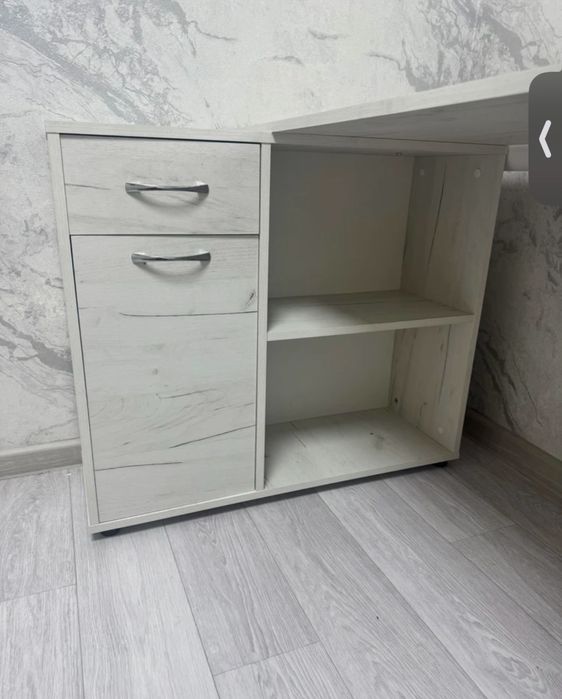 Продам срочно стол письменный трансформер