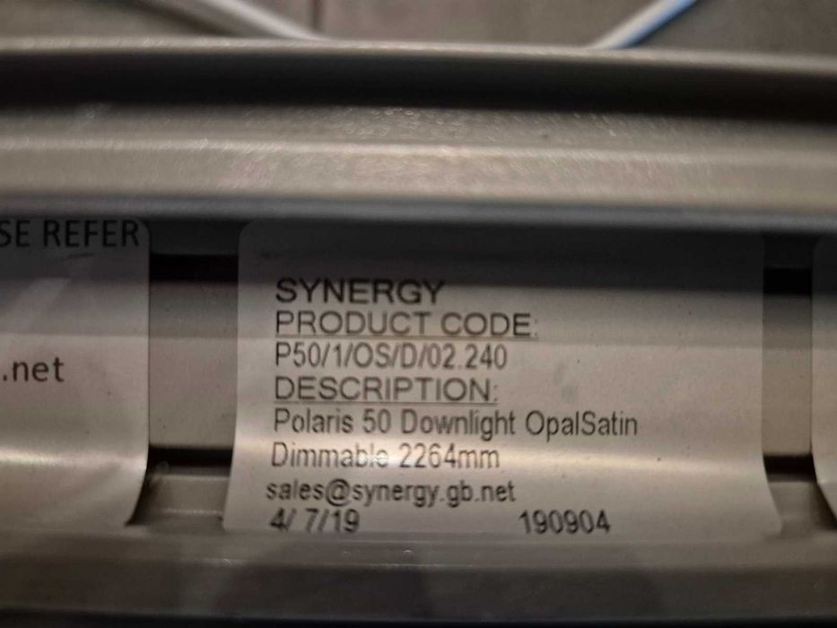 Линейно LED осветително тяло - висящо