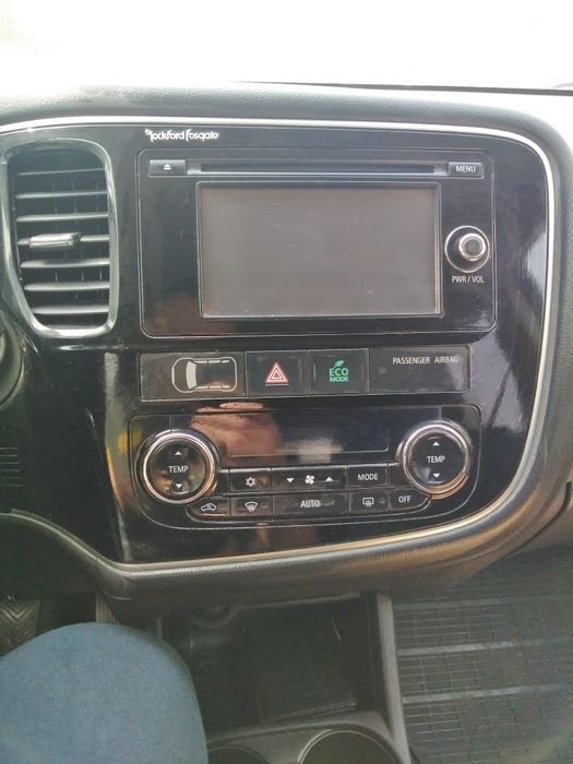 MITSUBISHI Outlander 2014 — imagine 3