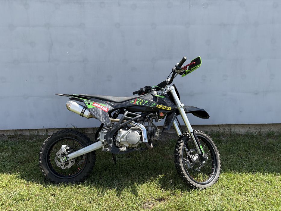 Motorcicleta cross 150, 4 timpi