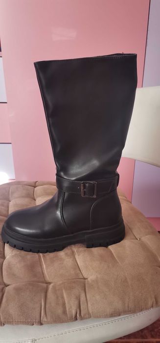 Детски черни ботушки