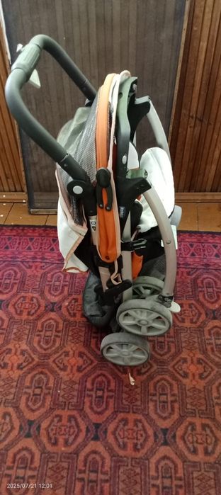 Детская коляска.