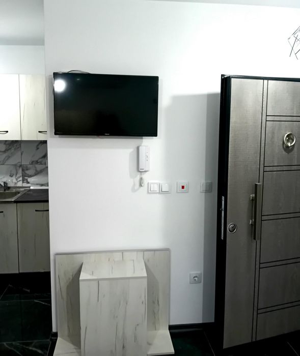 Дава се под наем Едностаен апартамент в Пловдив, Христо Смирненски - 36 кв.м за 306 € - Снимка #2