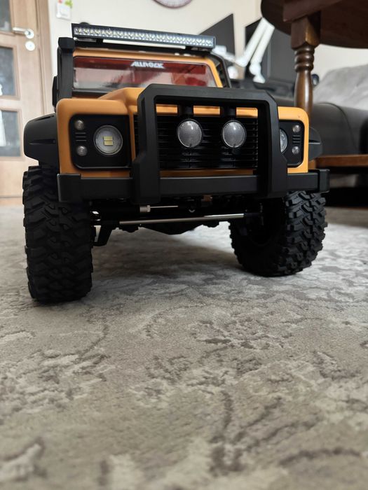Продавам RC ALLROCK Defender H8H Crawler 1/8